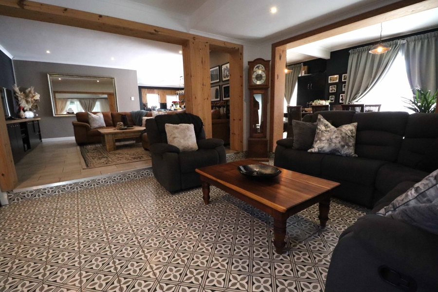 4 Bedroom Property for Sale in Sherwood Eastern Cape